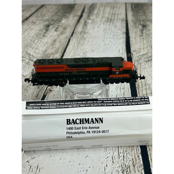 Spectrum 82752 Hustle Muscle Great Northern GE EMD SD-45 Locomotive N Scale - Picture 3 of 6